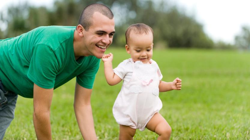 primii-pasi-ai-bebelusulu